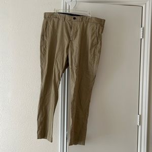 Tommy Hilfiger Khaki’s